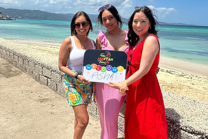 RIU Palace reggae and RIU Montego Bay private airport transfers - Drinks, Wi-Fi, and the small comforts