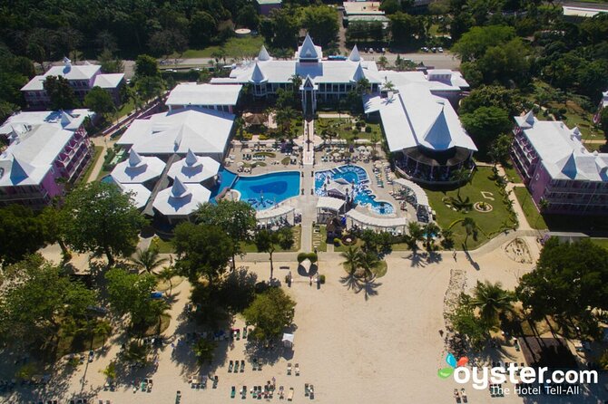Riu Palace Tropical Bay Resort Private Airport Transfer - Arrival tips for a smoother handoff