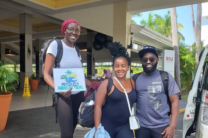RIU Reggae Palace and RIU Montego Bay Private Airport Transfer - Drivers who add a personal touch