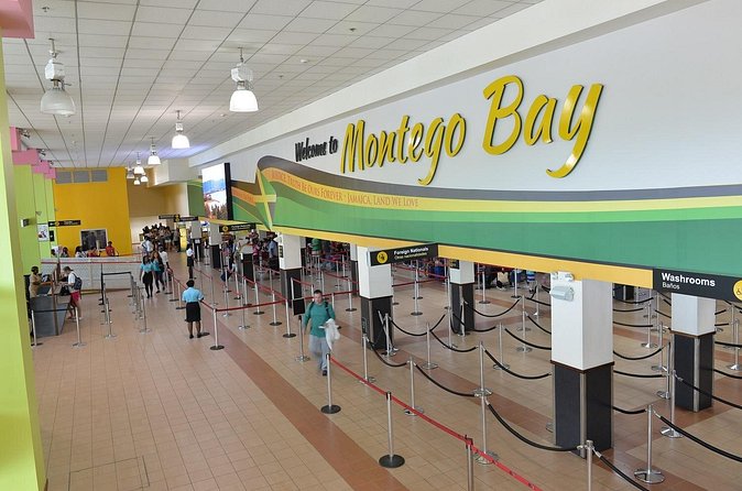Riu Reggae/Riu Montego Bay/Riu Palace Private Airport Transfer - Round-trip timing deserves careful attention
