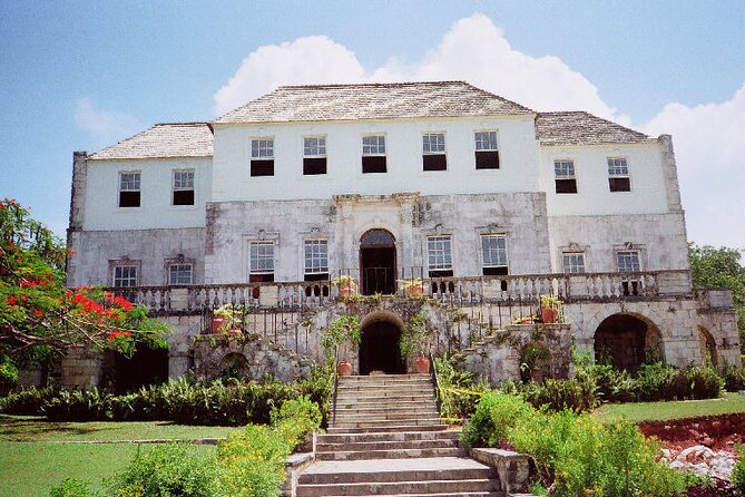 Rose Hall Great House Night Tour - The Montego Bay pickup makes the evening easy