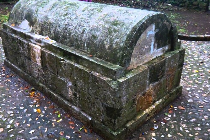 Rose Hall Haunted Great House Night Tour from Montego Bay - The details that make the house visit worthwhile