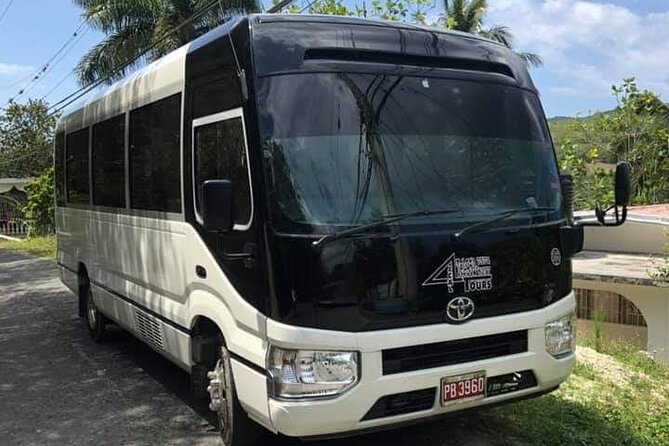 Round Trip Montego Bay Airport Taxi - Grand Palladium - The route to Grand Palladium and what you will see