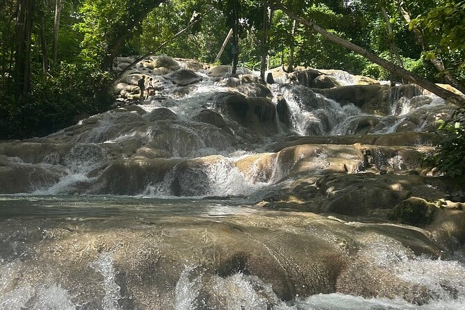 Round Trip Sangsters Montego Bay Airport to Ocho Rios transfers - Who will get the most from this service?