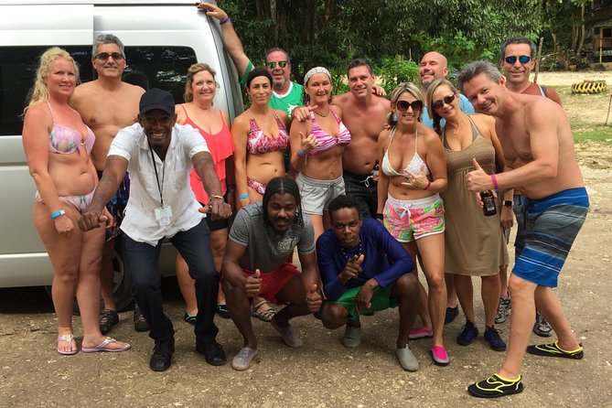 Roundtrip Private Shuttle from Ocho Rios to Blue Hole and Back - The 25-minute ride from Ocho Rios