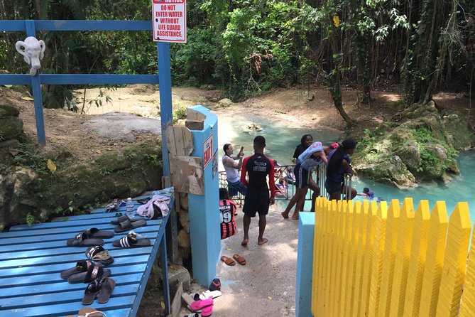 Roundtrip Private Shuttle from Ocho Rios to Blue Hole and Back - Practical tips for making the day smoother