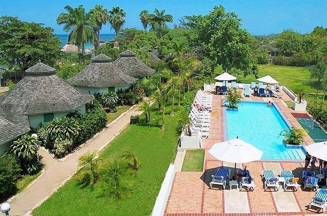 Royal Decameron Montego Bay Private Airport Transfer - Private transport compared with shared rides