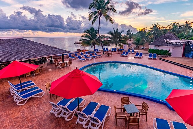 Royal Decameron Montego Bay Private Airport Transfer - The short ride to Royal Decameron Montego Beach