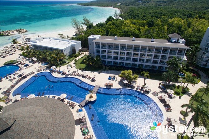 Royalton Blue Waters and Hideaway at Blue Waters Airport Transfer - Booking timing and cancellation rules