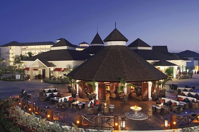 Secrets St. James Private Airport Transfer - Finding the driver outside the terminal