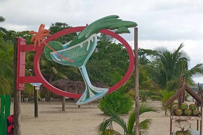 Seven Miles Beach in Negril and Ricks Cafe from Montego Bay - The road west from Montego Bay