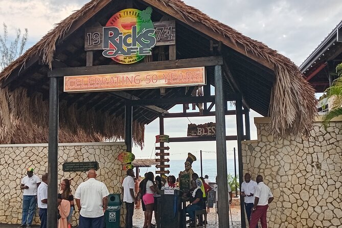 Seven Miles Beach in Negril and Ricks Cafe from Montego Bay - Should you book this tour?