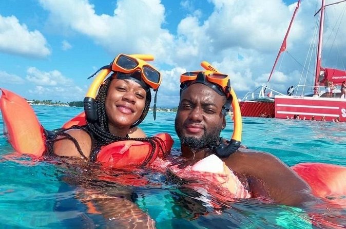 Snorkeling and Shopping in Montego Bay with Hotel pickup - Why the private format can improve the outing