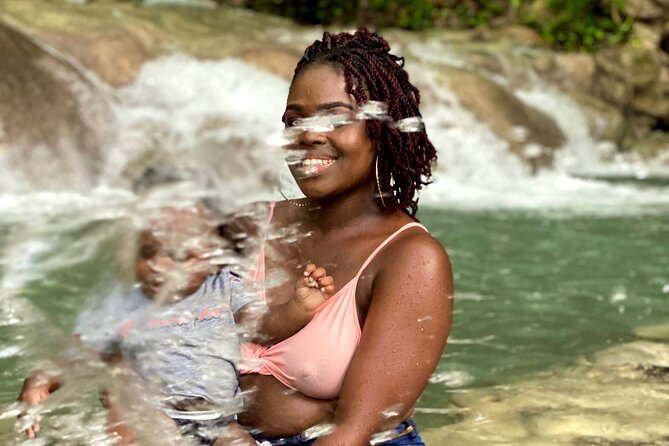 Street Executive Tours And Chauffeur Service Jamaica - Inside the SUV or minivan