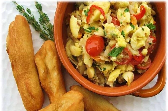 Street Food Tour in Montego Bay - Monster Dwag and the first taste of Jamaican street food