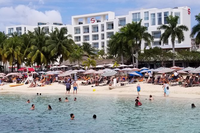 The AMAZING Montego Bay Tour - Local fruit, shopping, and flexible sightseeing