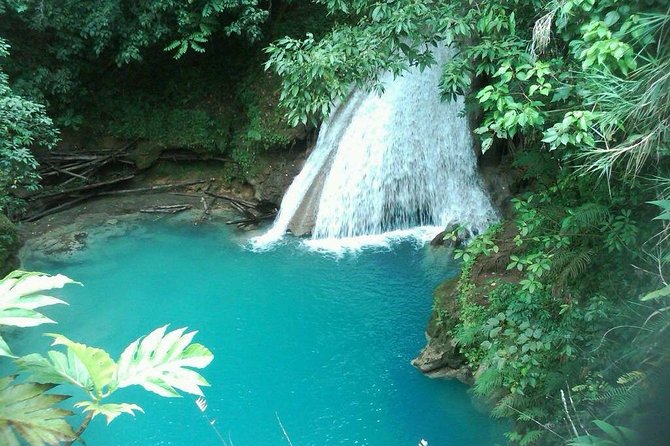 Tubing and Blue Hole Combo Tour from Falmouth - Floating the White River for 45 to 60 minutes