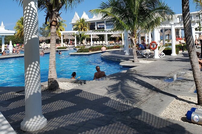 VIP Luxury Montego Bay Airport Transfer to Montego Bay/ Falmouth - Flexible stops for snacks, supplies, and photos